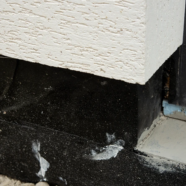 Revêtement Bitumineux Pour Imperméabilisation Des Soubassements - Igolatex Sika - Seau De 25 L 3 Revêtement Bitumineux Pour Imperméabilisation Des Soubassements - Igolatex Sika - Seau De 25 L – Image 3